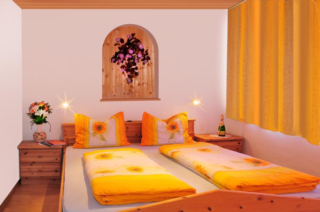 Rastlhof Villa Meltina Room photo